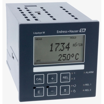 Liquisys CLM223 - это компактное панельное устройство для измерения проводимости и концентрации.