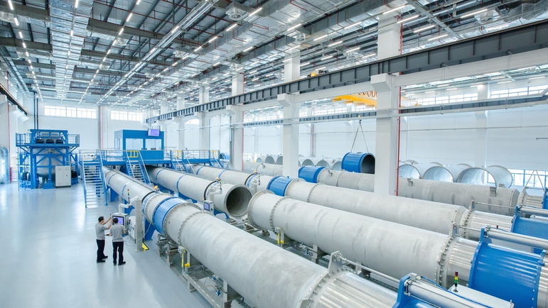 Новый завод разработан для очень крупного оборудования с диаметром труб до трех метров.