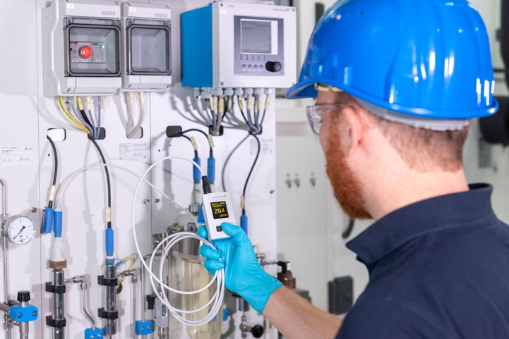 Measurement of pH in a lab